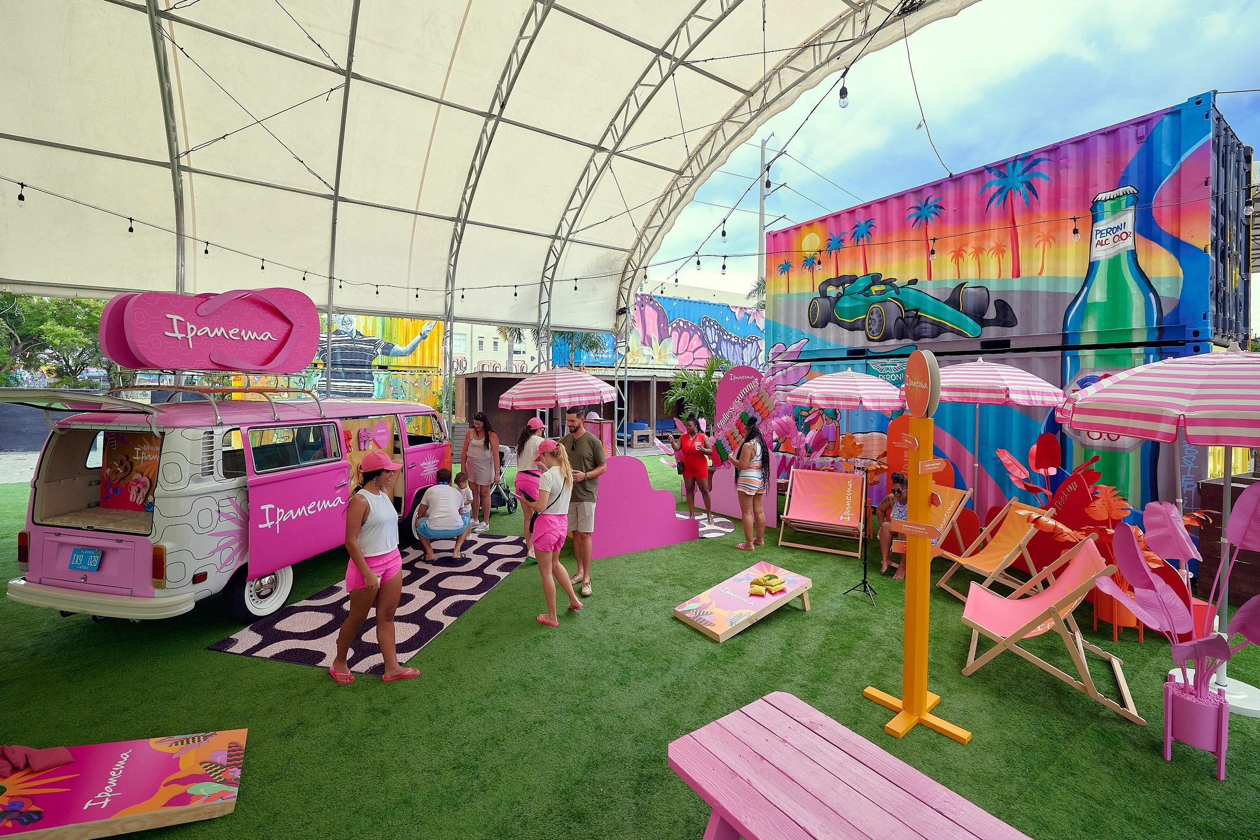 IPANEMA SANDALS: ENDLESS SUMMER — Experiential Creative Agency